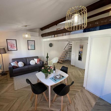 Nice Renting - Massena - Loft - Heart Of Vieil Antibes - The Market With Sea View Exteriör bild